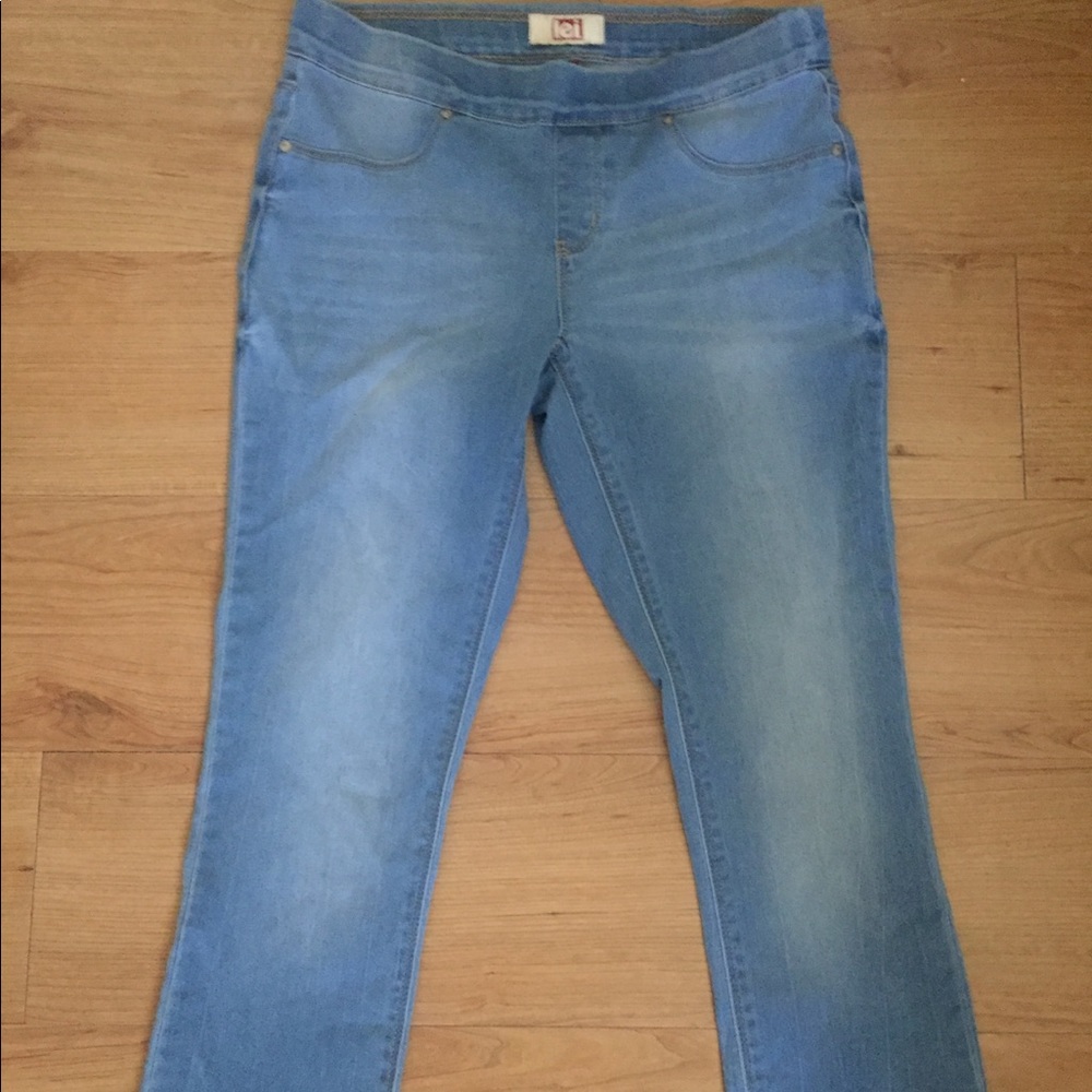 Two Blue cropped jeggings